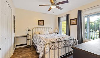 5 Little Village Ln, Belgrade, ME 04917