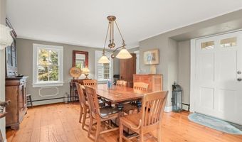47 Hollow Tree Ridge Rd 47, Darien, CT 06820