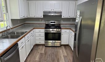 4 Brookview Dr, Savannah, GA 31406