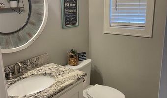 17895 168th St, Basehor, KS 66007
