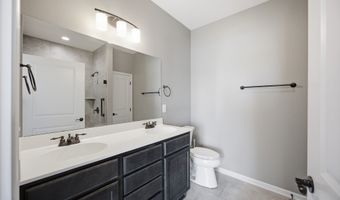 2420 3rd Ave SE, Altoona, IA 50009