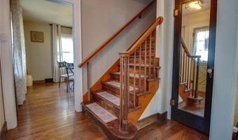 2430 Maxey St, Alton, IL 62002