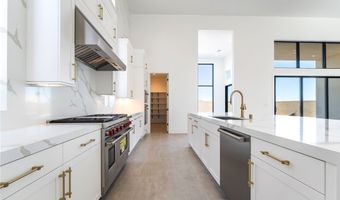 10904 Vista Altura Ave, Las Vegas, NV 89135