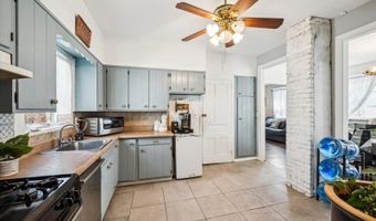 4 Park Heights Ave, Andover, NJ 07801