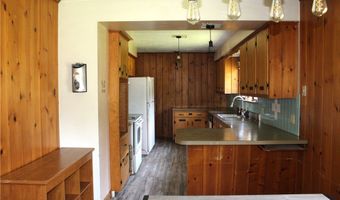 2842 Fairview Dr, Ashtabula, OH 44004