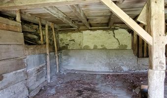 228 Nutter Ln, Barnet, VT 05821