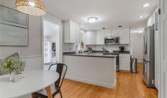 5 Indigo Rd, Barrington, RI 02806