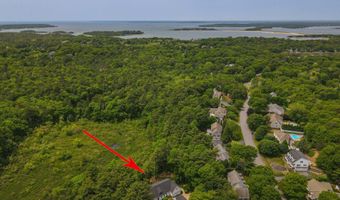 4 Canterbury Ln, Bourne, MA 02532