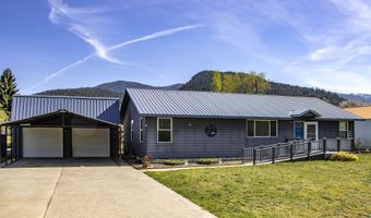 316 W 6th Ave, Clark Fork, ID 83811