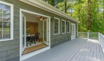 31 Brookside Dr, North Smithfield, RI 02896