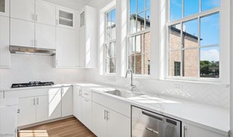 6011 Laurel Ln, Addison, TX 75001