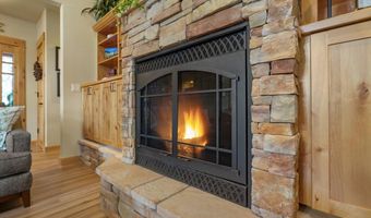 74 Bellflower Ct, Blanchard, ID 83804