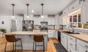 883 Mountain View Rd, Clark Fork, ID 83811
