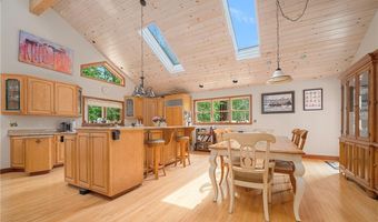 350 Austin Farm Rd, Exeter, RI 02822