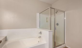 6888 S ONYX Dr, Chandler, AZ 85249