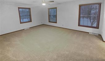 8906 138th Street Ct, Apple Valley, MN 55124