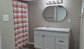 325 S Saunders St S, Aransas Pass, TX 78336