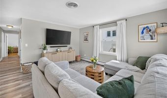 44 Cliff Ave, Cranston, RI 02920