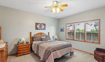215 SE Lowell Dr, Ankeny, IA 50021