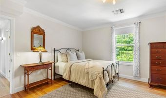 1 Mallard Cove Way, Barrington, RI 02806