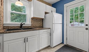 912 Hunt St, Akron, OH 44306