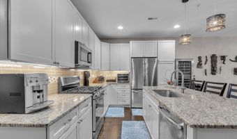 5633 Arbor Chase Dr, Ann Arbor, MI 48103