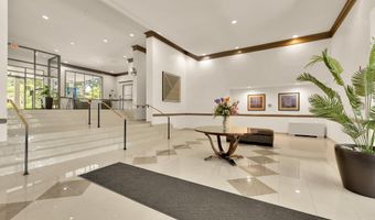 5301 WESTBARD Cir 210, Bethesda, MD 20816