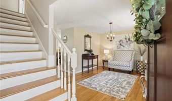14 High St, Barrington, RI 02806