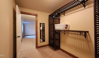 518 Medora Ave, Bismarck, ND 58503