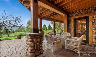 1533 Pine Lakes Ranch Dr, Cascade, ID 83611