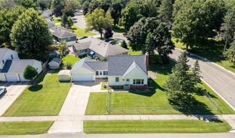 2009 W Oakland Ave, Austin, MN 55912