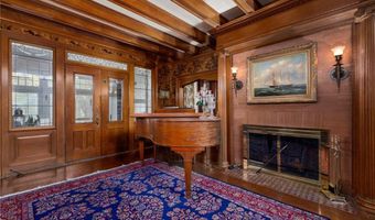 360 RUMSTICK Rd, Barrington, RI 02806