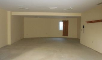 941 S 1st St, Albion, NE 68620