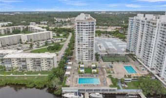 18011 Biscayne Blvd PH04, Aventura, FL 33160