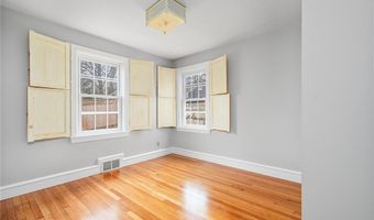 127 Prospect St, East Greenwich, RI 02818