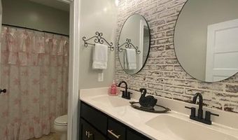 111 Landmark Dr, Bardstown, KY 40004