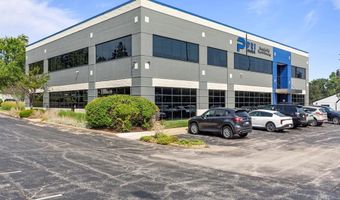174 Clarkson Rd, Ballwin, MO 63011