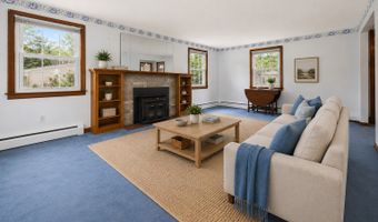 32 Loveland Ln, Bristol, CT 06010