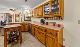 519 Country Club Dr W, Arapahoe, NC 28510