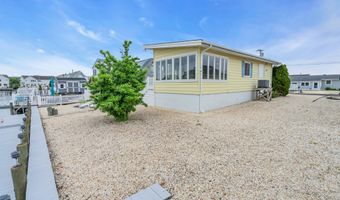 87 Ronald Ave S, Bayville, NJ 08721