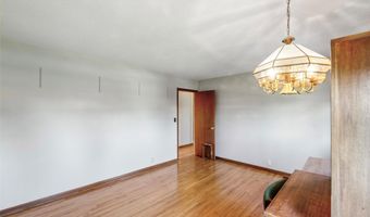 1404 Nile Kinnick Dr S, Adel, IA 50003