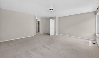 392 Sedgewood Ln, Ann Arbor, MI 48103