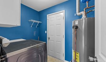 266 Grandview Ct, Algonquin, IL 60102