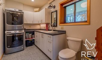 8 Mountain View Dr, Cody, WY 82414
