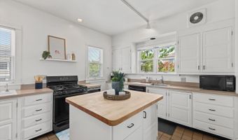 98 FIFTH St, Bethany Beach, DE 19930