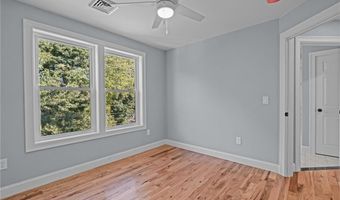 135 Old Mill Blvd, Warwick, RI 02889