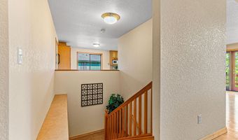 1042 Oak Knoll Dr, Ashland, OR 97520