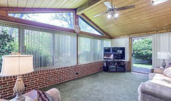 428 Melanie Meadows Ln, Ballwin, MO 63021