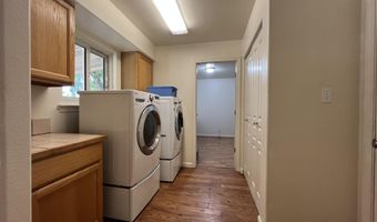 1055 Shadow Ln, Fernley, NV 89408