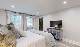 22 Cote Dr, Arundel, ME 04046